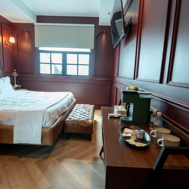 The Ruby Suite luxury room - Deluxe Studio - 11