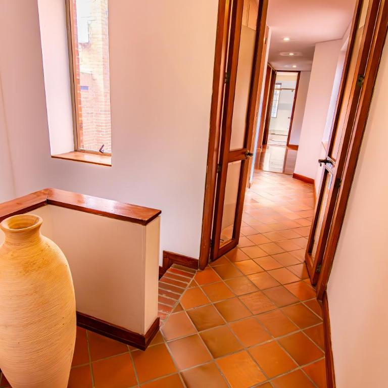 Penthouse Jacuzzi Usaquén 7 Min 93 Park Chico - Apartment - 6