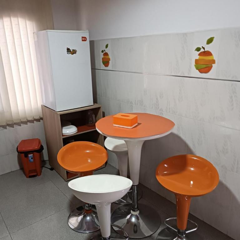Convivial, confortable et tranquille 3 - Two-Bedroom Apartment - 10