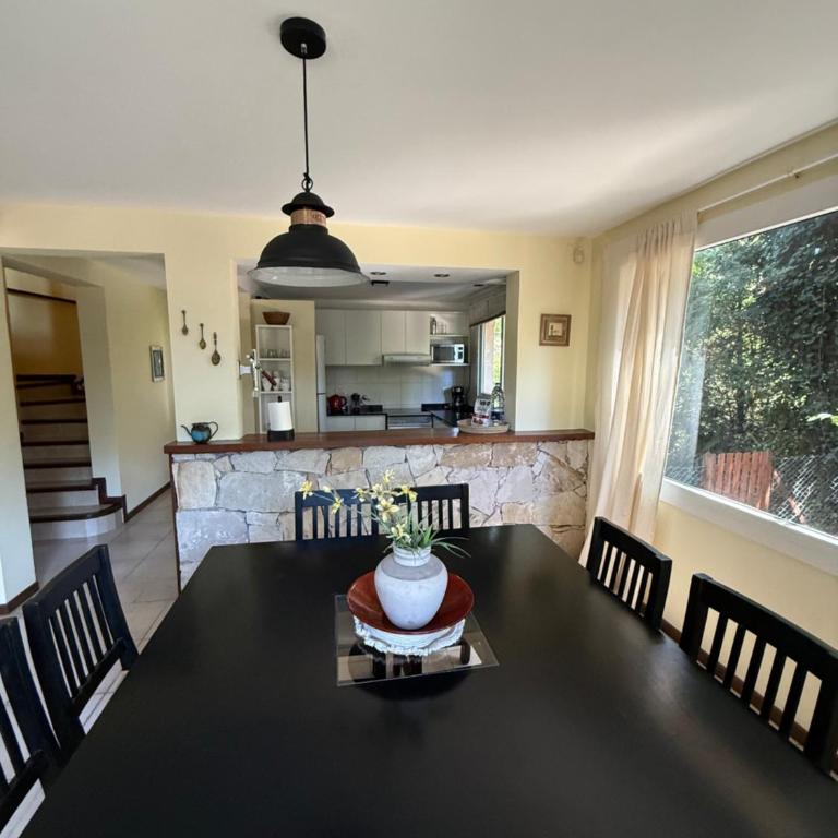 Casa con pileta en el Bosque de Cariló - Ideal Familias - Casa de 3 dormitorios - 2