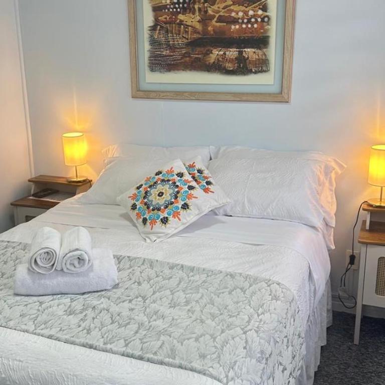 Hostal Like Home - Double Room with Private External Bathroom - 21