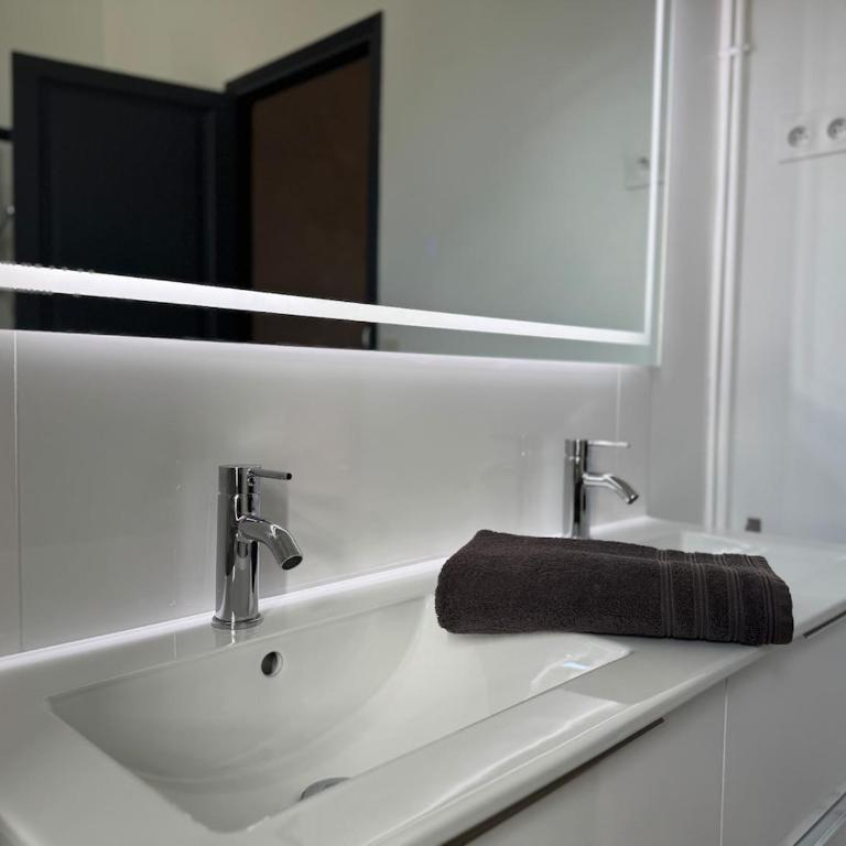 L'Authentique - 6pers - Supérieur - Wi-Fi - Appartement 3 Chambres - 8