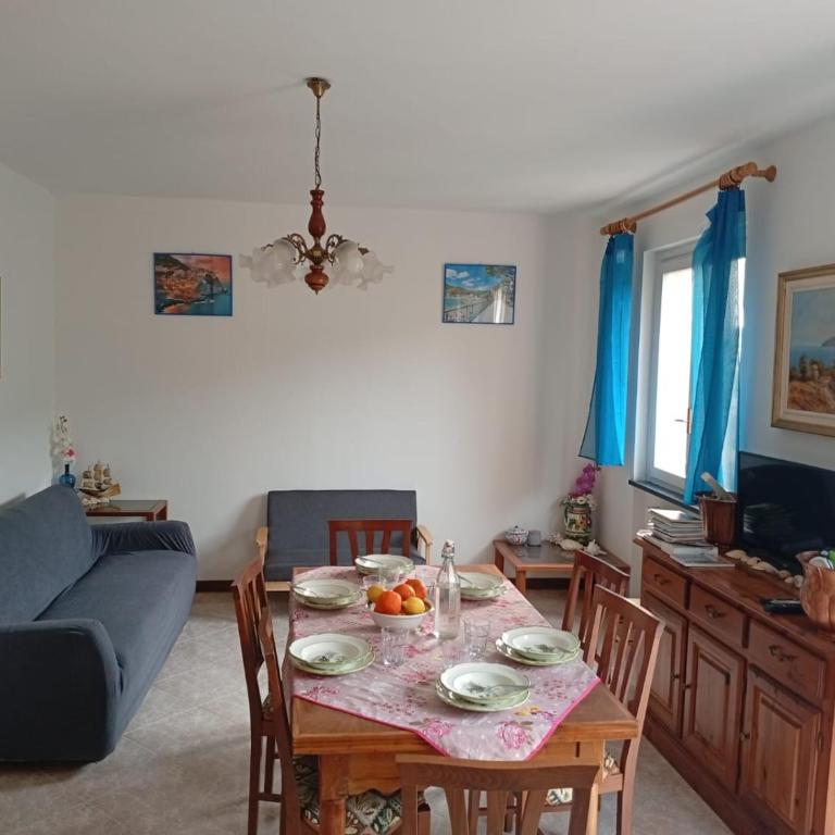 Noemi Apartment 5 Lands Paradise - Three-Bedroom Apartment - 2