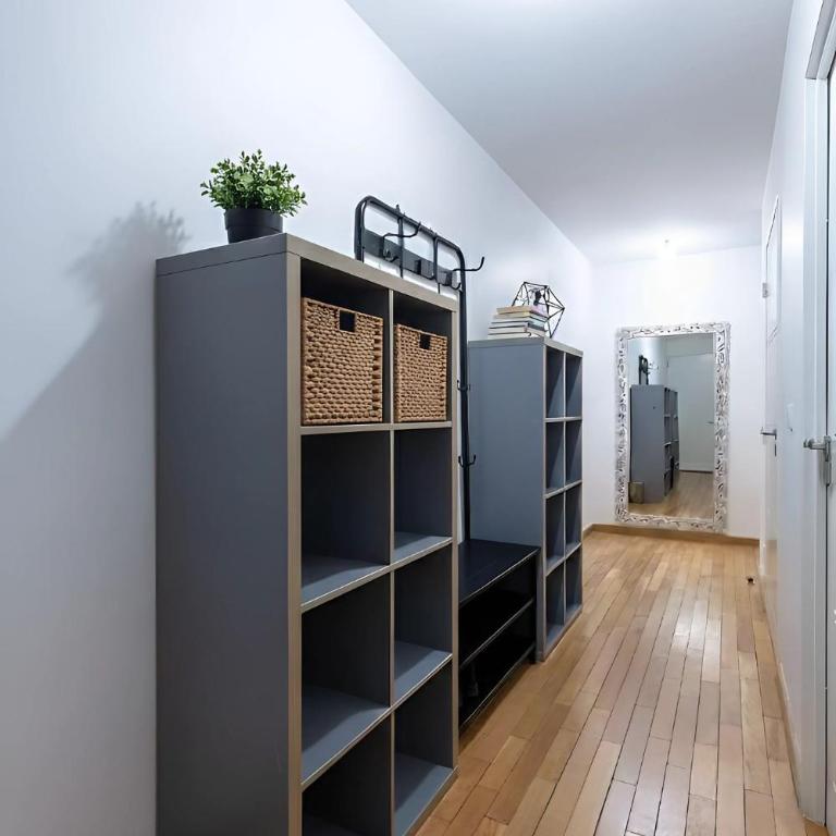 Eiffel Tower - Spacious 4BR - Sleeps 8 - Appartement 4 Chambres avec Balcon - 22