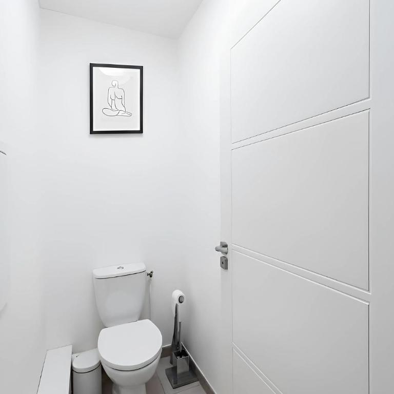 Eiffel Tower - Spacious 4BR - Sleeps 8 - Appartement 4 Chambres avec Balcon - 23