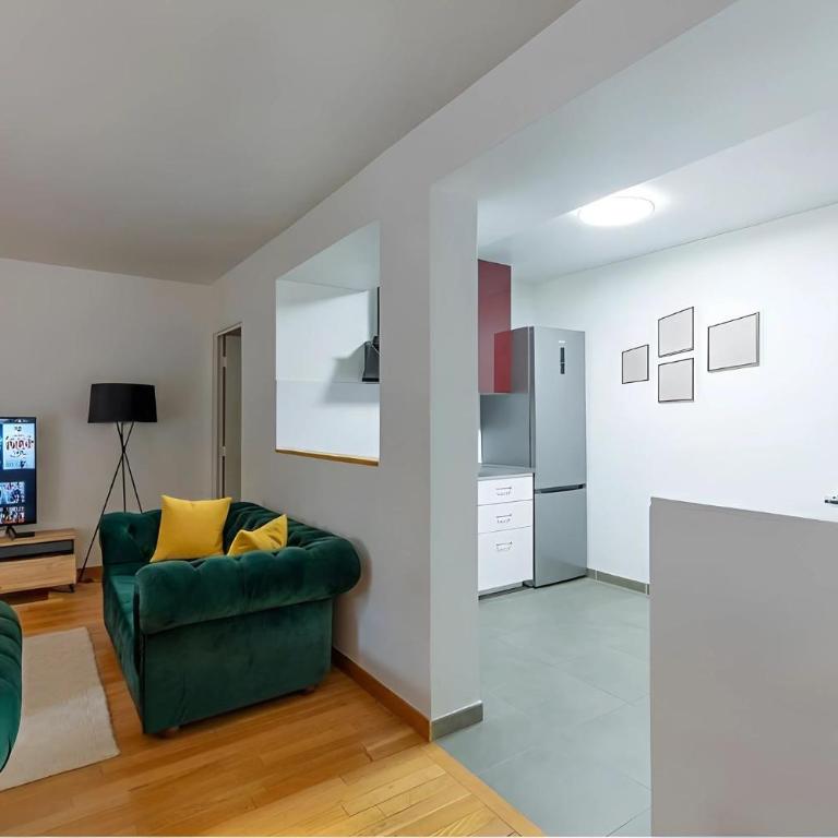 Eiffel Tower - Spacious 4BR - Sleeps 8 - Appartement 4 Chambres avec Balcon - 36