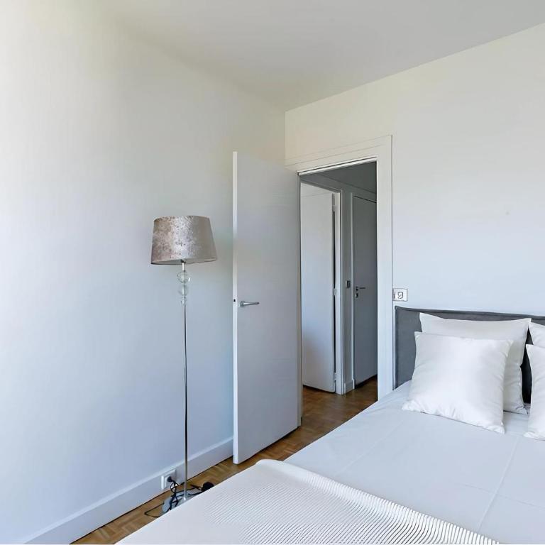 Eiffel View - Spacious 3BR - Sleeps 9 - Terrace - Appartement 3 Chambres Supérieur - 20