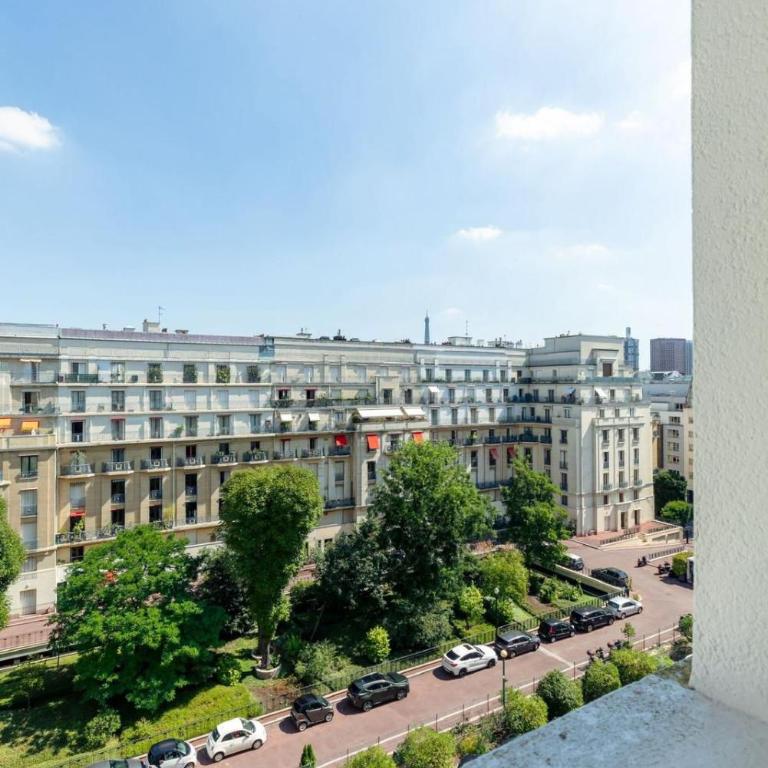 Eiffel View - Spacious 3BR - Sleeps 9 - Terrace - Appartement 3 Chambres Supérieur - 13