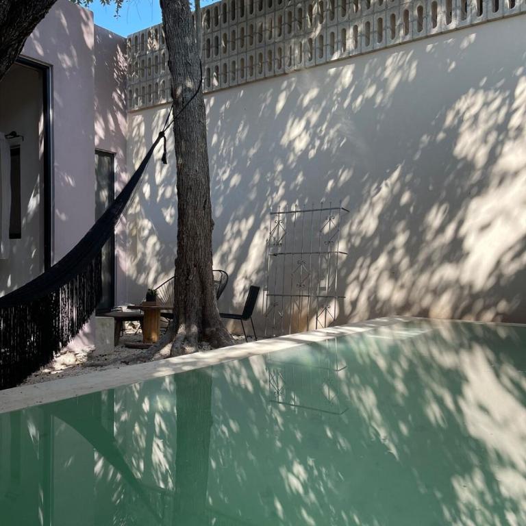 Stylish Escape in Mérida Centro, Vibrant Nightlife Nearby - Two-Bedroom House - 34