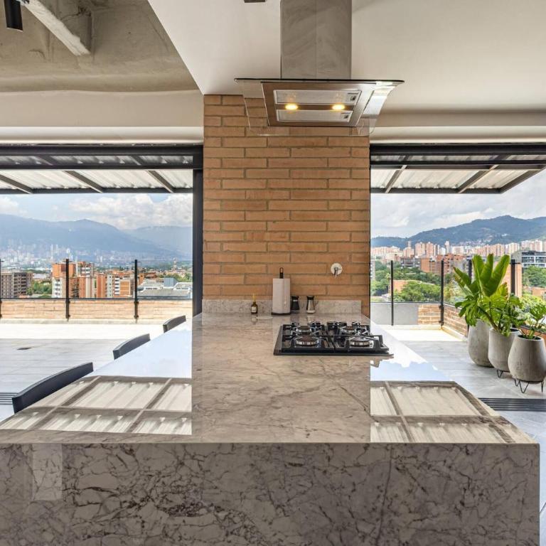 Grandioso Penthouse con vista Panoramica y Jacuzzi - Apartamento - 5