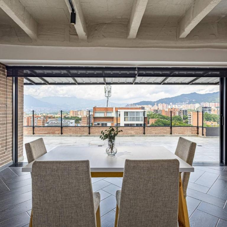 Grandioso Penthouse con vista Panoramica y Jacuzzi - Apartamento - 17