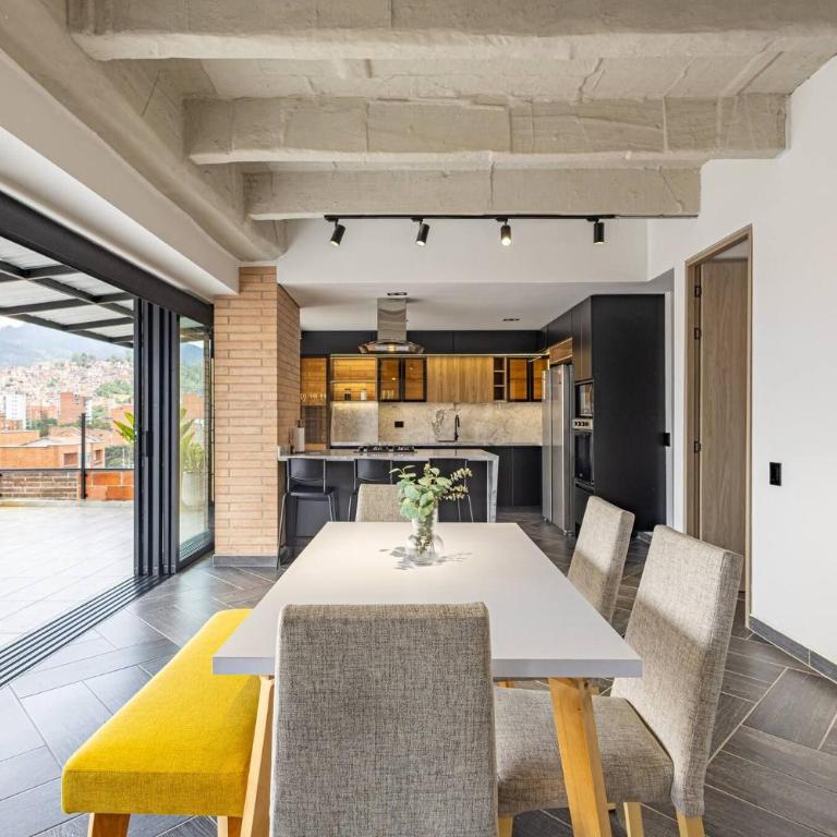 Grandioso Penthouse con vista Panoramica y Jacuzzi - Apartamento - 19