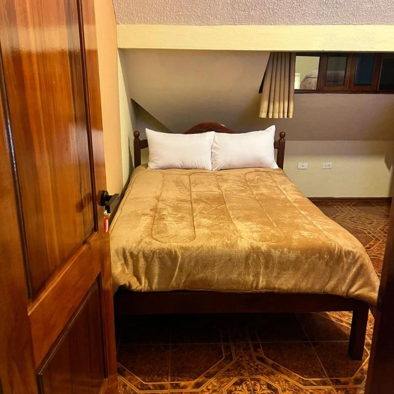 Granja Doña Carmelita - Family Room with Shared Bathroom - 5