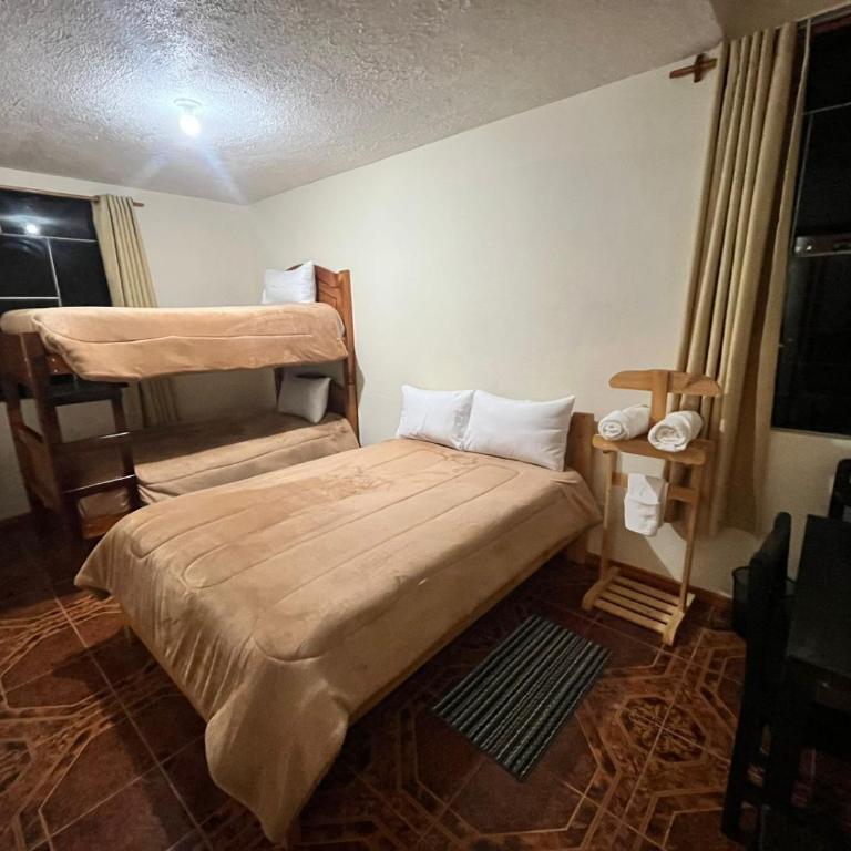 Granja Doña Carmelita - Family Room with Shared Bathroom - 11