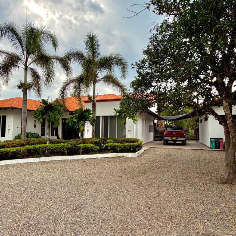 Villa de lujo con piscina de ensueño - Villa - 32