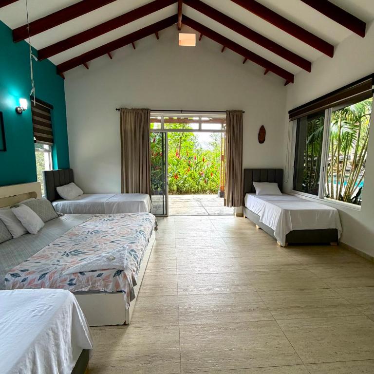 Villa de lujo con piscina de ensueño - Villa - 3