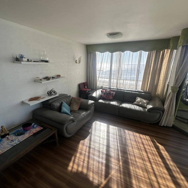 Departamento Frente al Mar Playa Cavancha con Jacuzzi - Three-Bedroom Apartment - 13