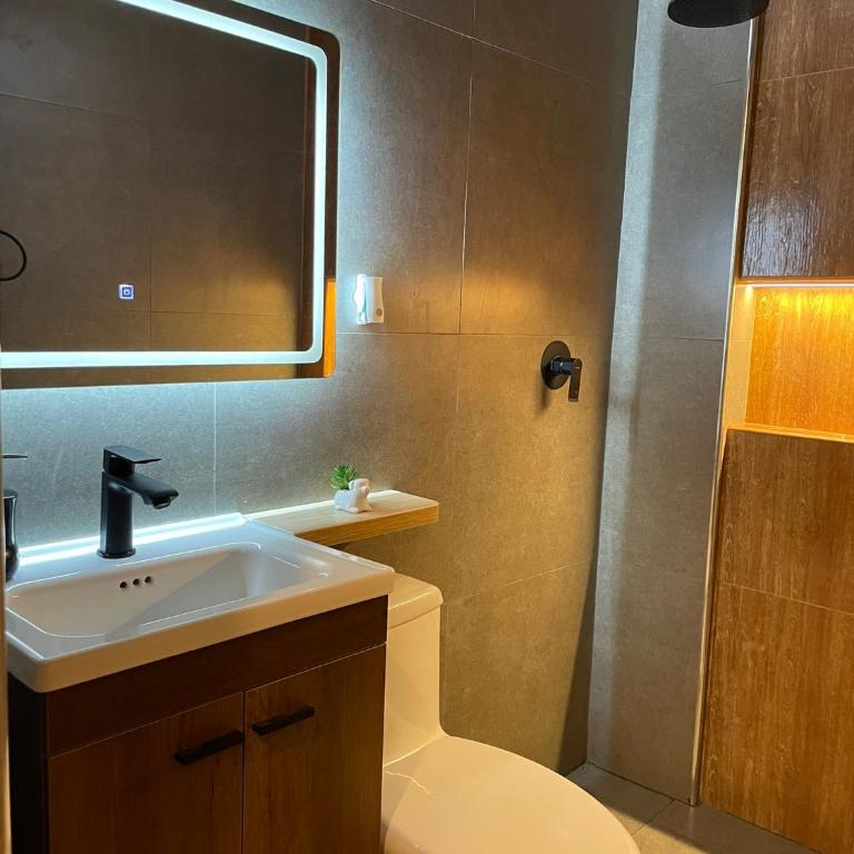 Alojamiento GAFI - Two-Bedroom Apartment with Mountain View - 25