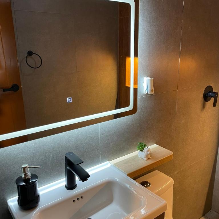 Alojamiento GAFI - Two-Bedroom Apartment with Mountain View - 7