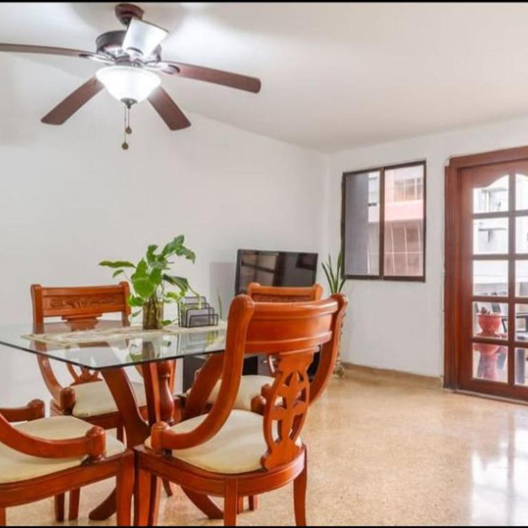 Cynthia Rooms Kawica Bocagrande Beach Cartagena - Three-Bedroom Premium Apartment with Balcony - 17