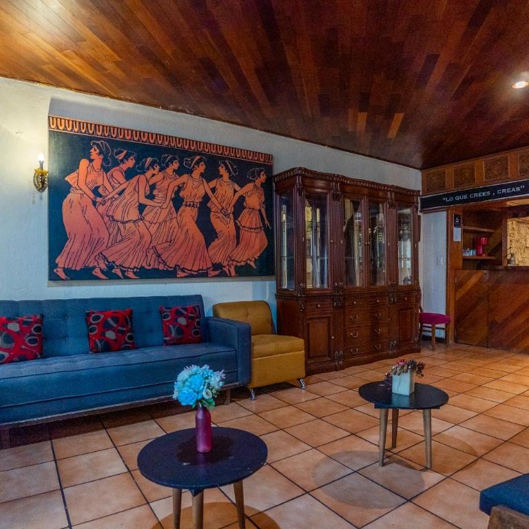 Chapalita Grand House - Eight-Bedroom House - 36