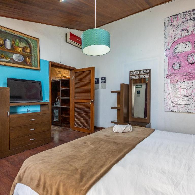 Chapalita Grand House - Eight-Bedroom House - 54