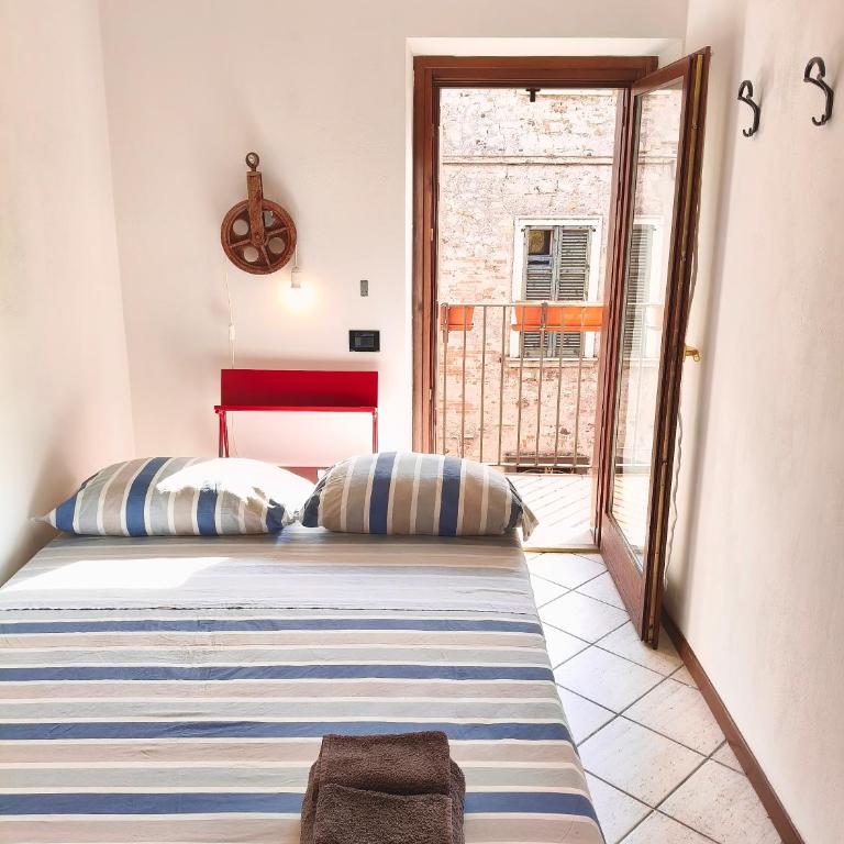 Old Town Apartment with Terrace - Live Love Lake - Appartamento con 2 Camere da Letto - 47