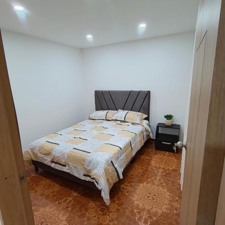 Casa 3 dormitorios, 4 camas, 1 baño - Casa con 1 dormitorio - 3