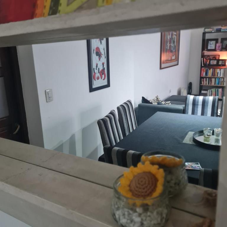 Casa con cochera y patio - Casa de 3 dormitorios - 3