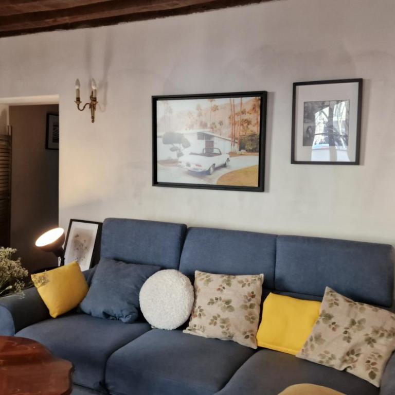 Gare Montoparnasse ,awesome, 76 m2 2 bedroom,,center of st Germain ,5 mins Eiffel tour and Louvre meusm ,2 mins latin dustrict and Cathedral of Notre of Paris - Appartement 1 Chambre - 36