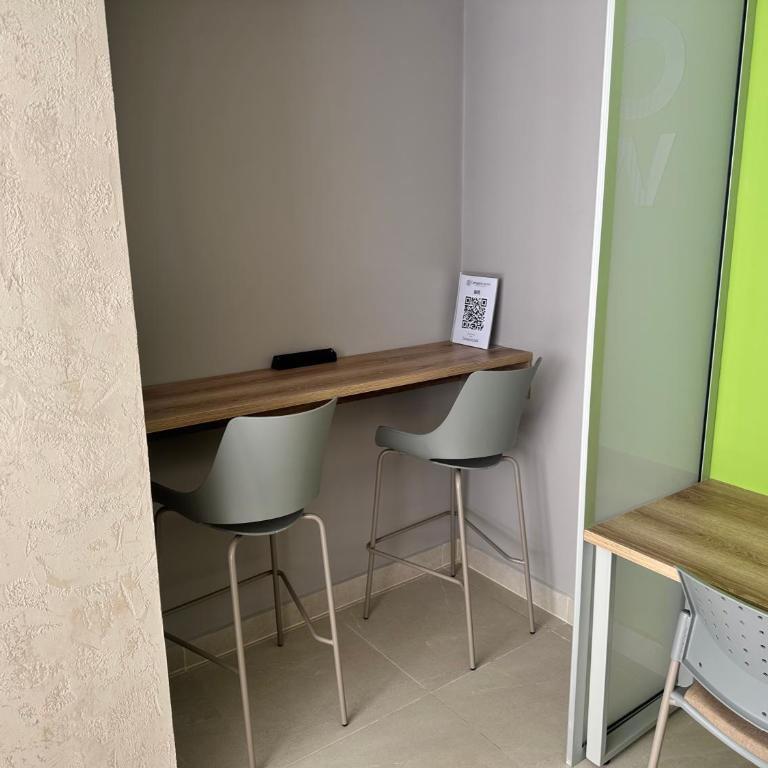 cartagena beach resort - Studio with Pool View - 12