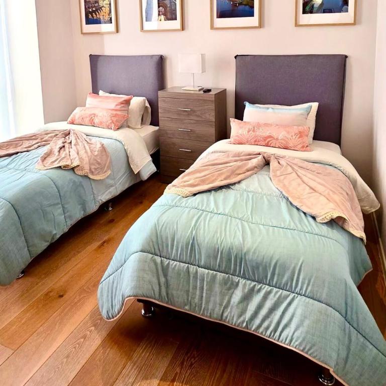 Alto8 Premium apartment with A C pool and view - Two-Bedroom Apartment - 2