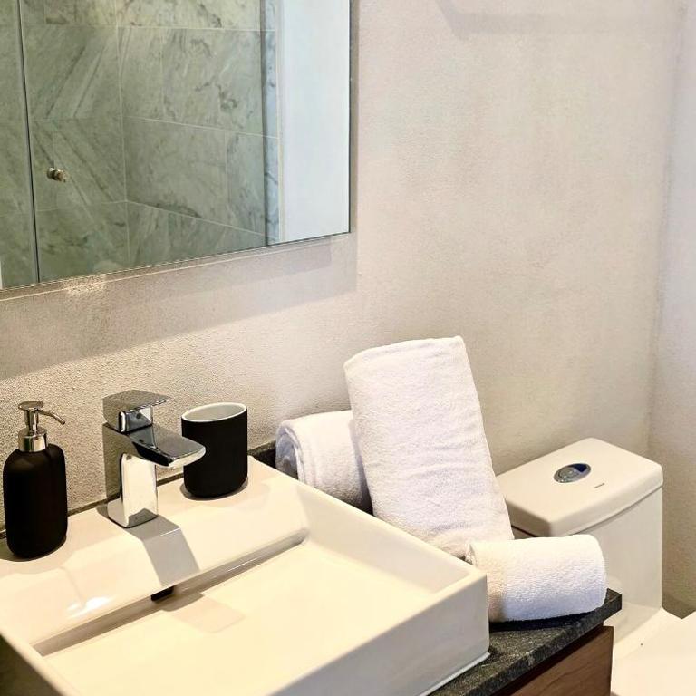 Alto8 Premium apartment with A C pool and view - Two-Bedroom Apartment - 11
