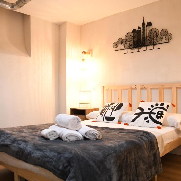 calle Gandía G1 - Three-Bedroom Apartment - 2