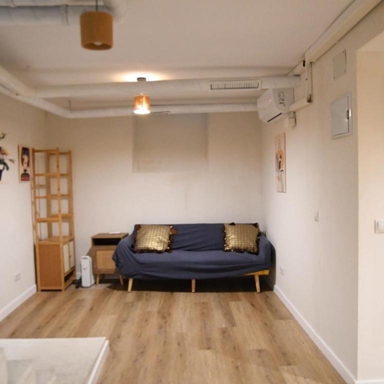 calle Gandía G1 - Three-Bedroom Apartment - 7