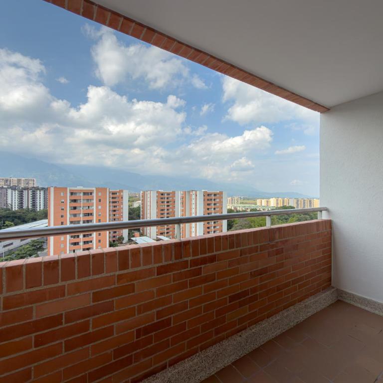 Modern Aparment 3BR Family on the Heart of Ibague - Three-Bedroom Apartment - 9