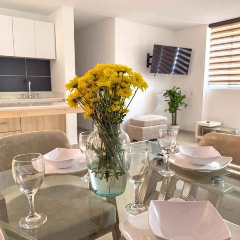 Modern Aparment 3BR Family on the Heart of Ibague - Three-Bedroom Apartment - 1