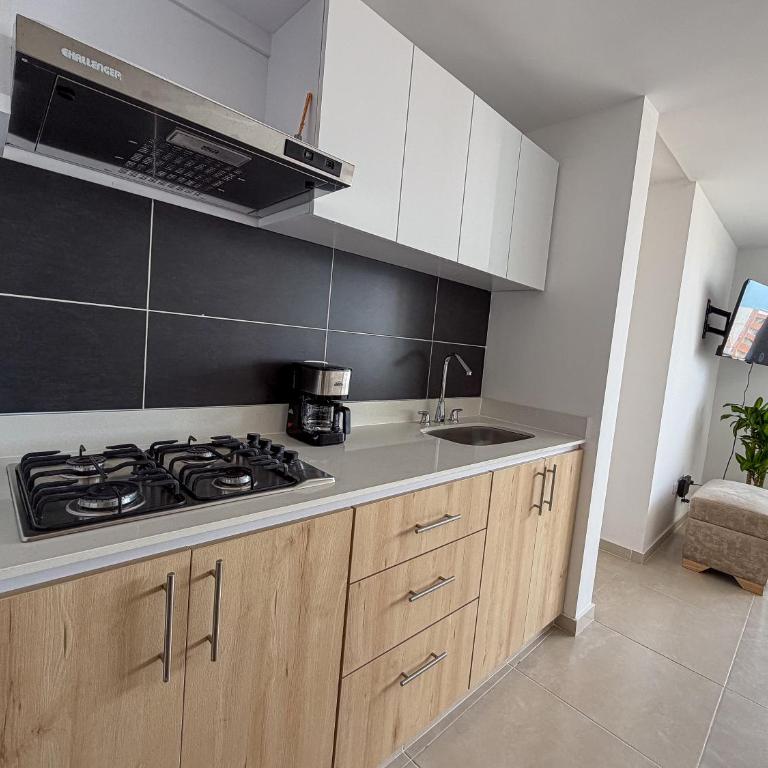 Modern Aparment 3BR Family on the Heart of Ibague - Three-Bedroom Apartment - 42