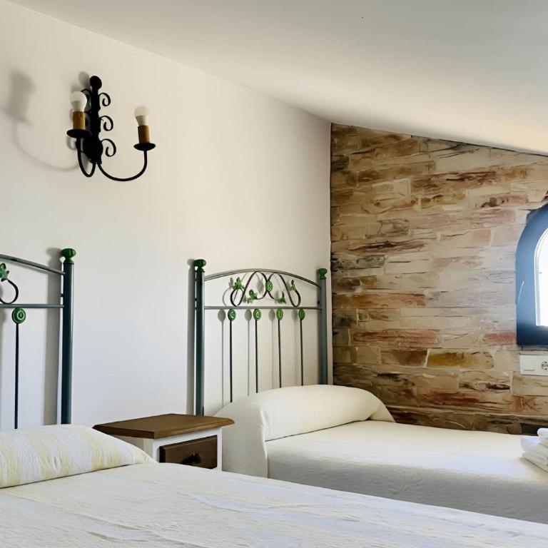 Amplio Chalet con Piscina privada Terraza y Barbacoa Cerca del pueblo - Casa - 22
