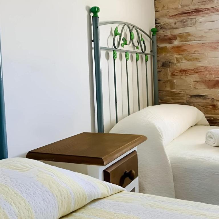 Amplio Chalet con Piscina privada Terraza y Barbacoa Cerca del pueblo - Casa - 23