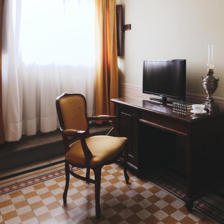 Hotel I Portici - Camera Deluxe - 14