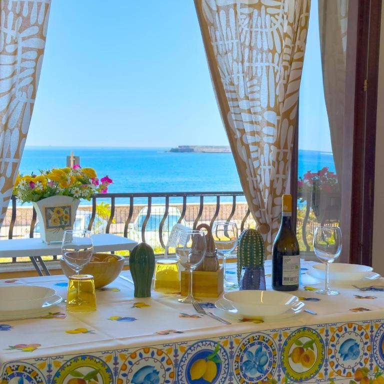 Luxurious Apartments Lucia sea view - Appartamento Premium con 3 Camere da Letto e Balcone - 1