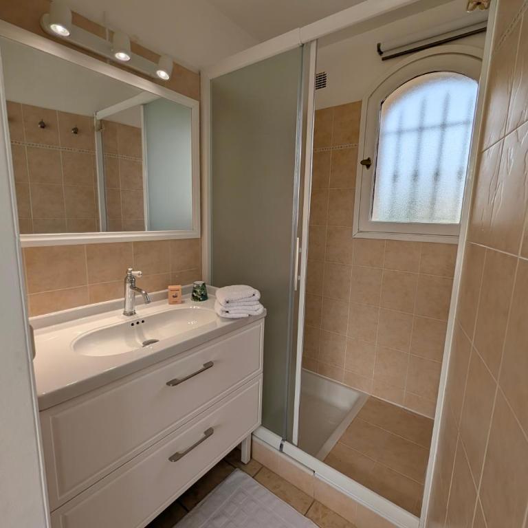 Villa Flora -150m2, Swimming Pool, Sea on Foot, Air Conditioning - Villa 3 Chambres - 26