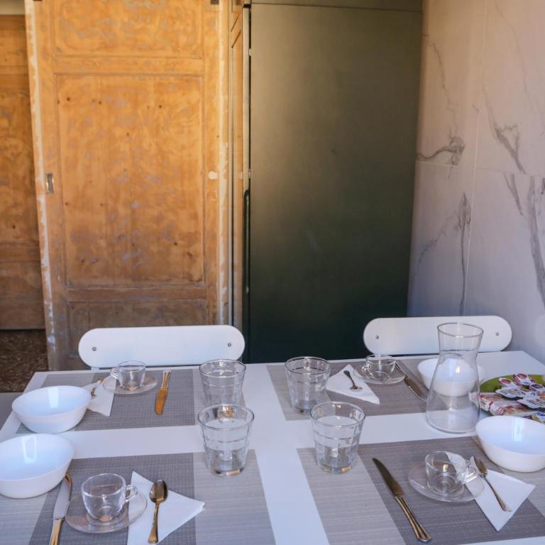 Luxury Apartment in Palazzo Spada - Appartamento con 2 Camere da Letto e Balcone - 35