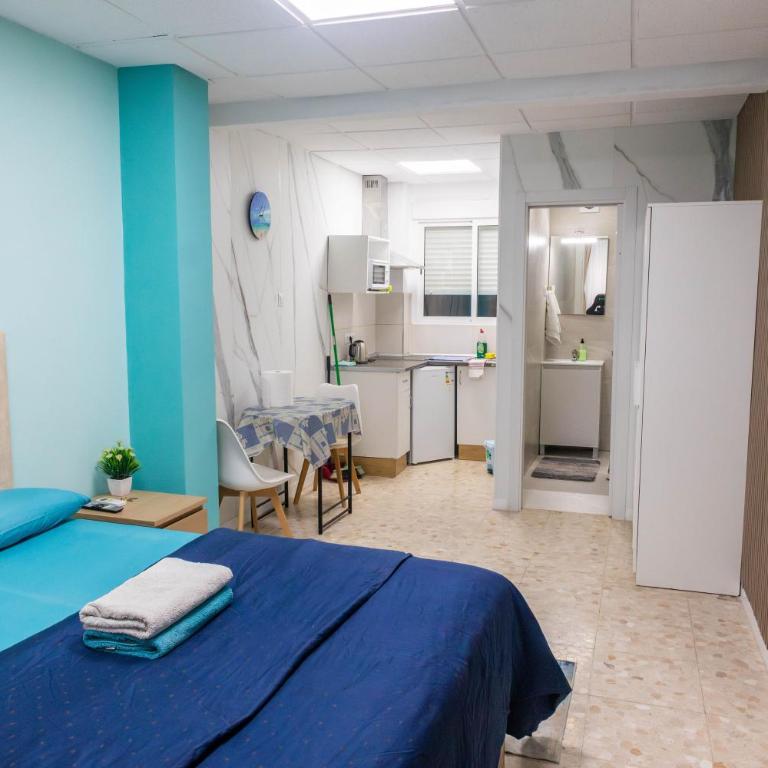 Appartment as a Service. Book it Now - One-Bedroom Apartment - 2