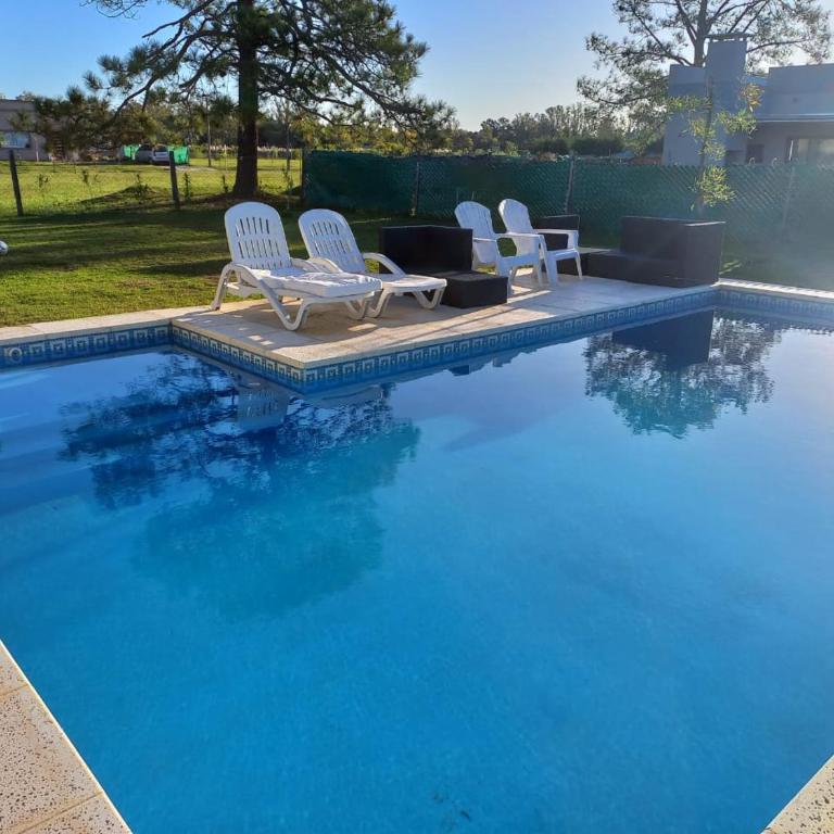 Casa Diamantes Piscina y Jardín Privado - Casa de 3 dormitorios - 2