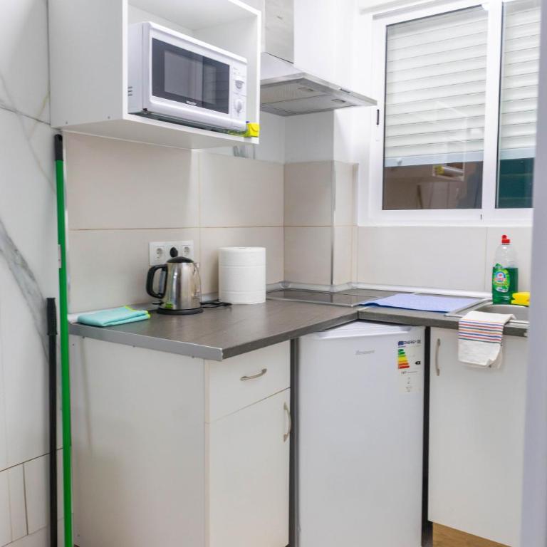Appartment as a Service. Book it Now - One-Bedroom Apartment - 3