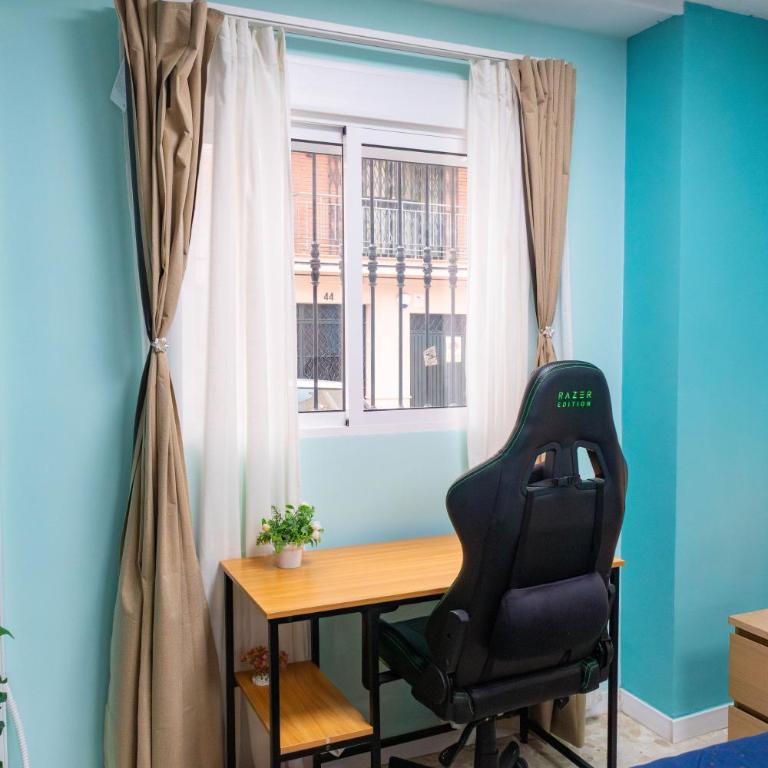 Appartment as a Service. Book it Now - One-Bedroom Apartment - 18