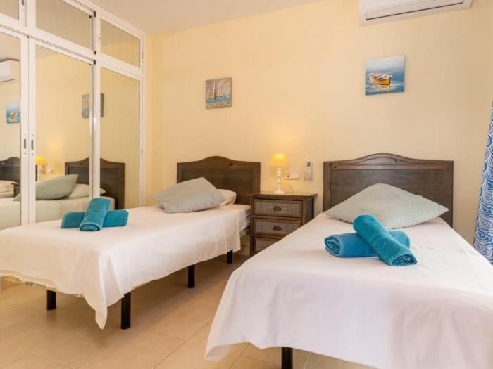 Wonderful 3 bedroom with two Spacious Terraces - Three-Bedroom Apartment - 32