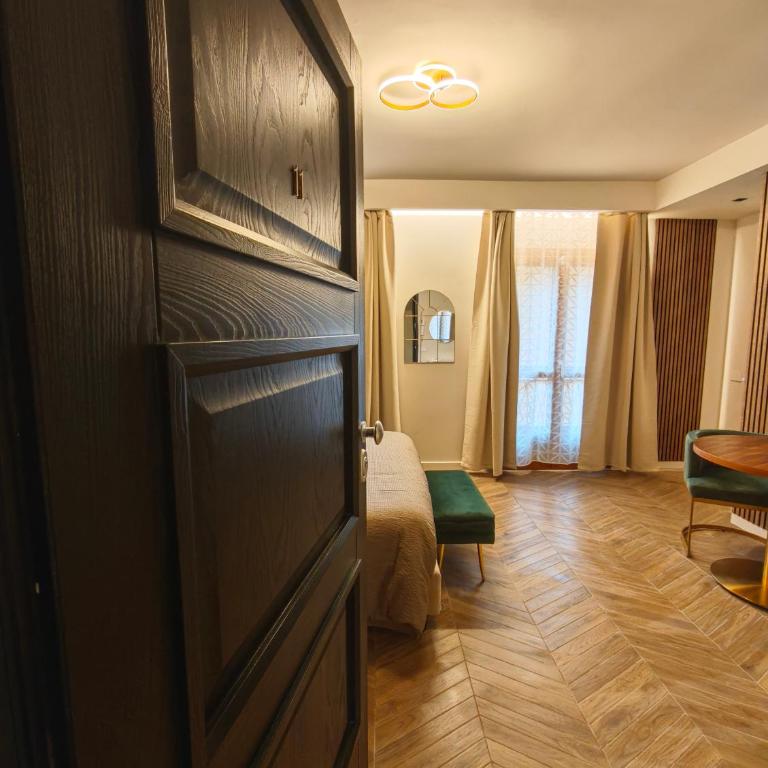 Oasi City Center Luxury Apartments - Appartamento con 1 Camera da Letto - 2
